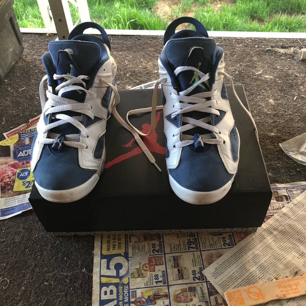 Air Jordan 6 Seahawks edition